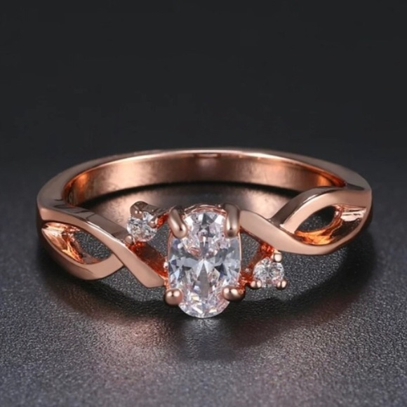 New 18k GP Rose Gold CZ Ring - Picture 6 of 6